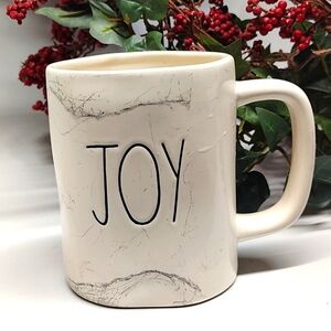 5/$25 Rae Dunn " JOY " Mug